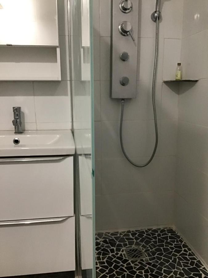 Loft Avec Beaucoup De Cachet Centre Historique Montpellier Apartment Екстериор снимка